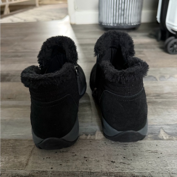 Easy Spirit Black Ankle Boots Women’s Size 8 1/2 - Picture 4 of 8